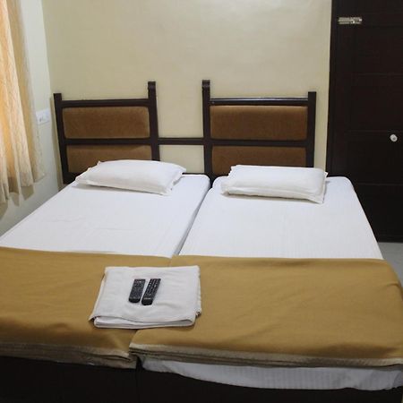 Anna Hotel Тривандрум Экстерьер фото